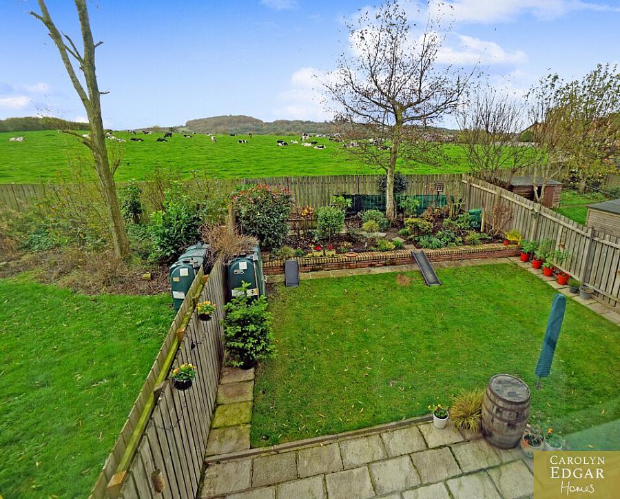 5 Stonebridge Gardens