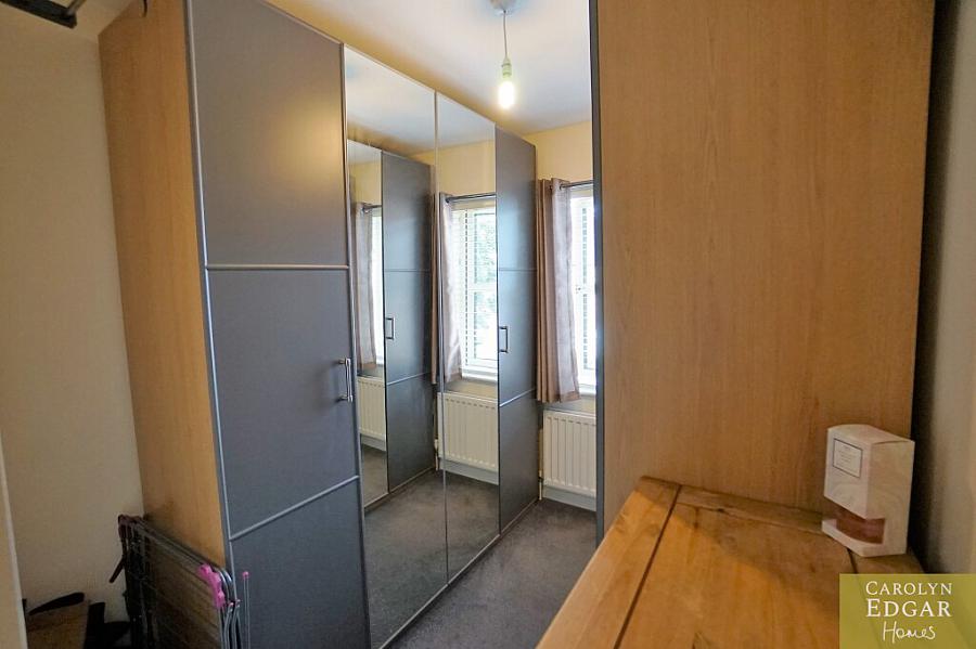 18 Millers Park Avenue