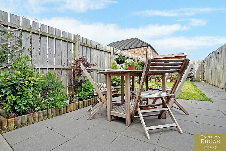 18 Millers Park Avenue