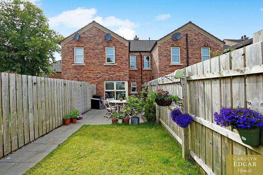 18 Millers Park Avenue