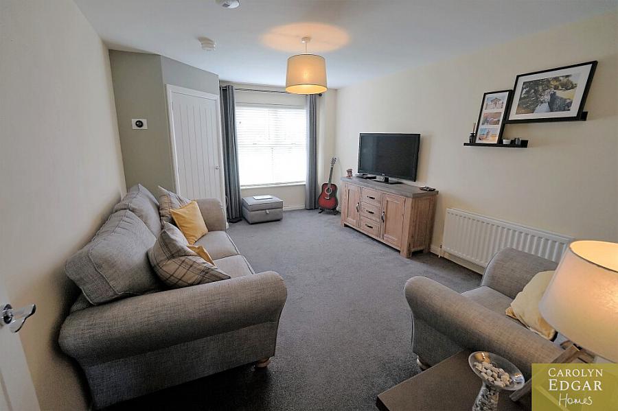 18 Millers Park Avenue