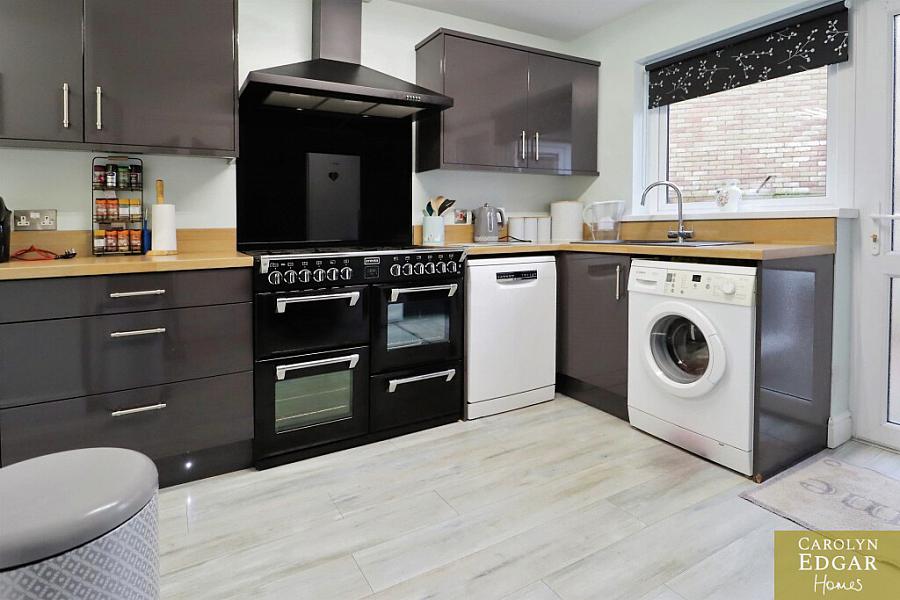 17 Mill Cottage Park