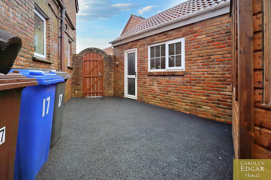 17 Mill Cottage Park