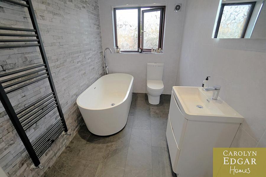 27 Laurelgrove Avenue