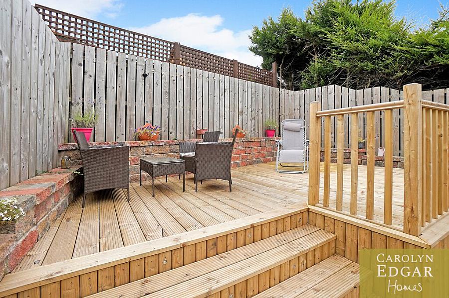 27 Laurelgrove Avenue