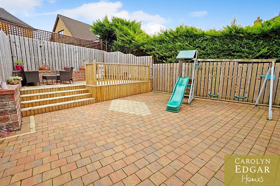 27 Laurelgrove Avenue