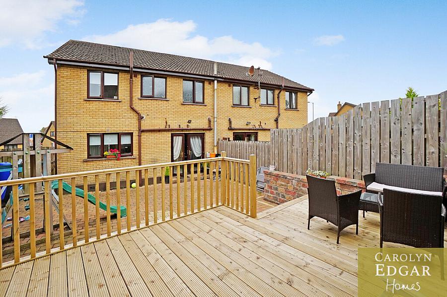 27 Laurelgrove Avenue