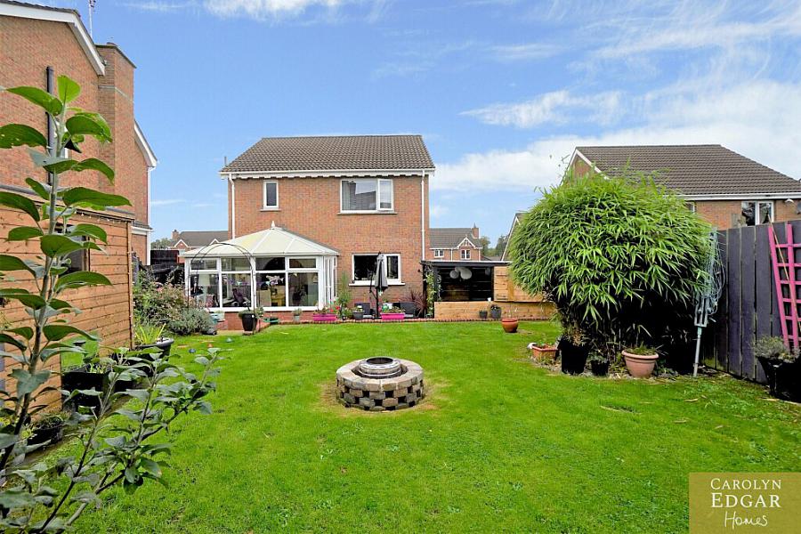 11 Lord Warden's Hollow