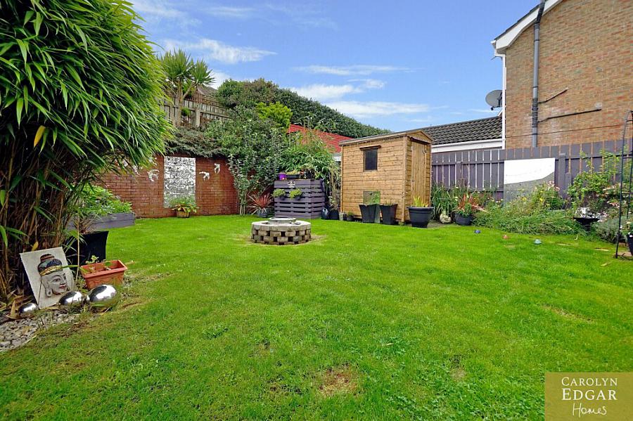 11 Lord Warden's Hollow
