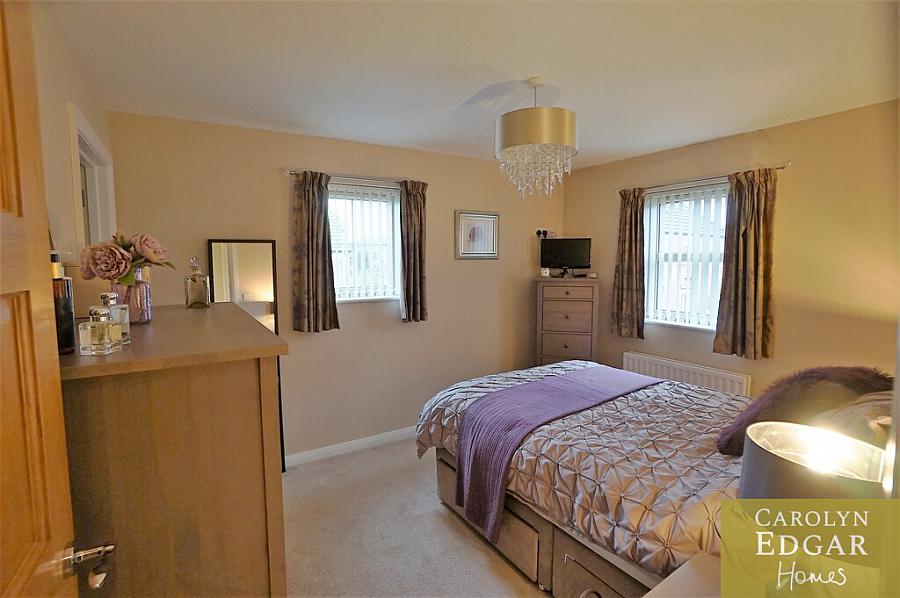 17 Millers Park Avenue