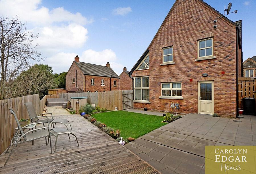 17 Millers Park Avenue