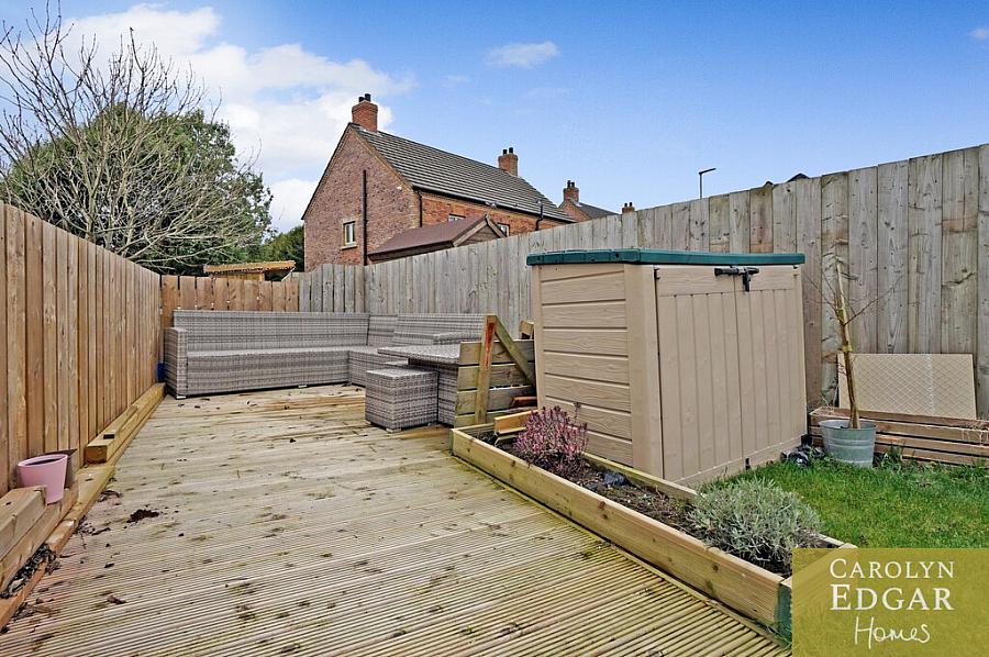 17 Millers Park Avenue