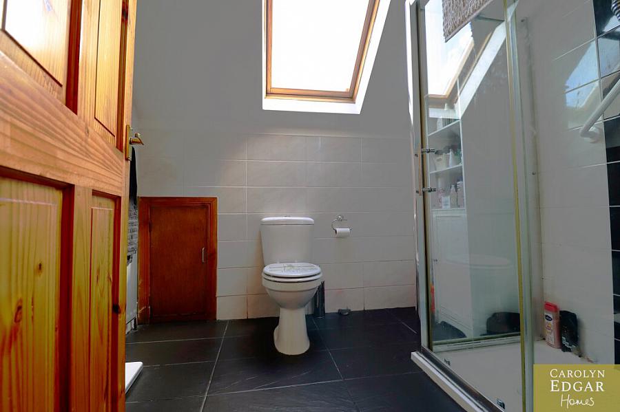 16 Gowland Road