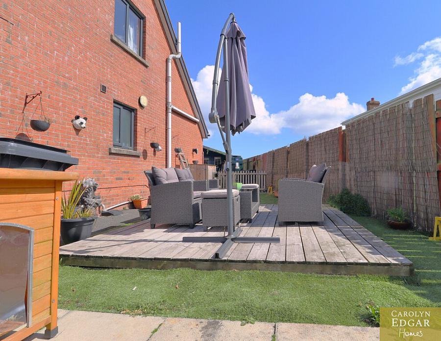16 Gowland Road