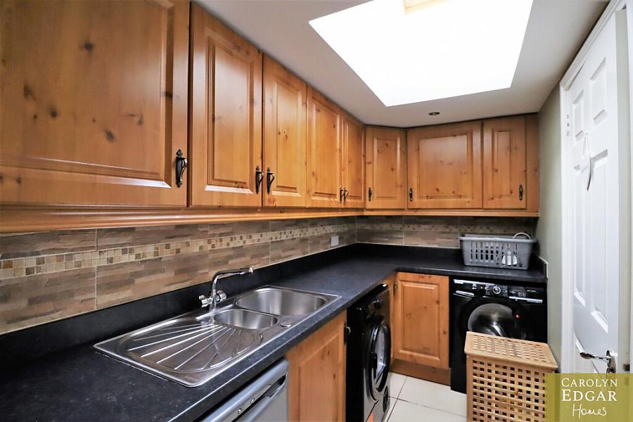 34 Lord Warden's Hollow