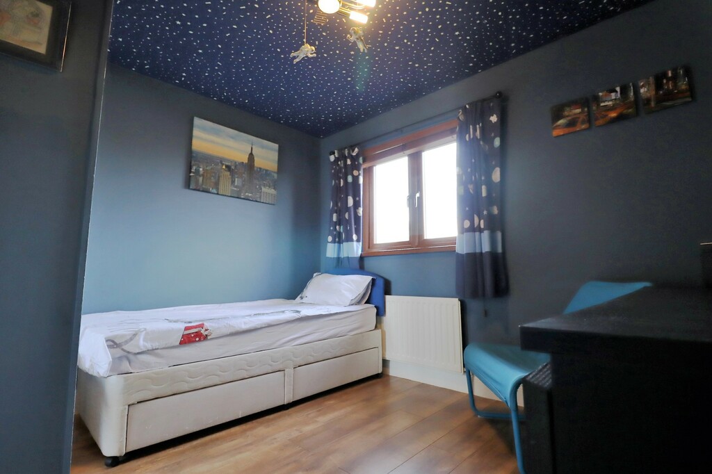 34 Lord Warden's Hollow 34 Lord Warden's Hollow