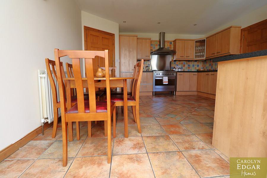 12 Long Sheelah Avenue