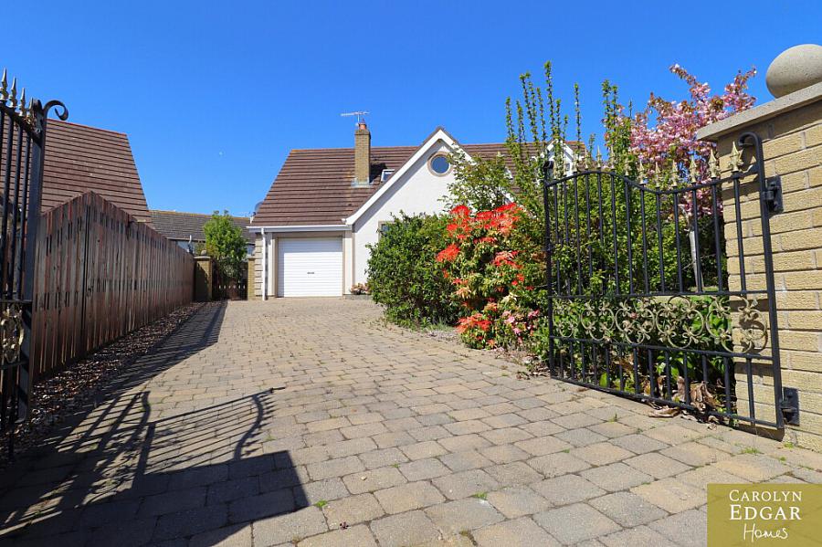 12 Long Sheelah Avenue