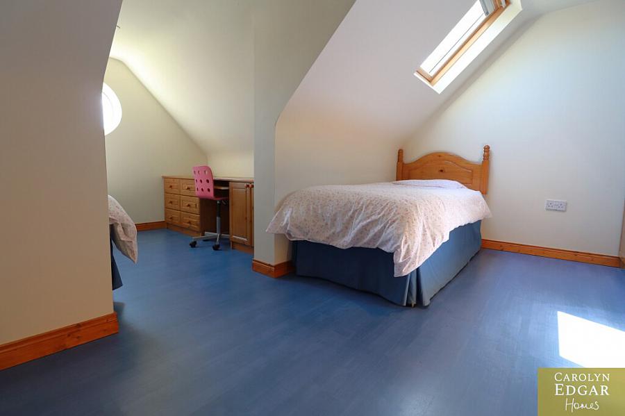 12 Long Sheelah Avenue