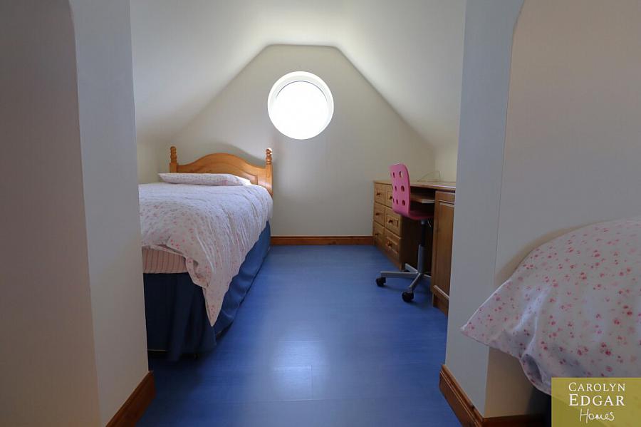 12 Long Sheelah Avenue