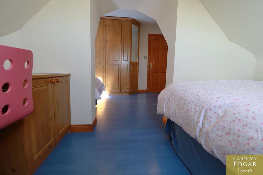 12 Long Sheelah Avenue