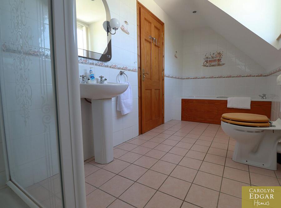 12 Long Sheelah Avenue