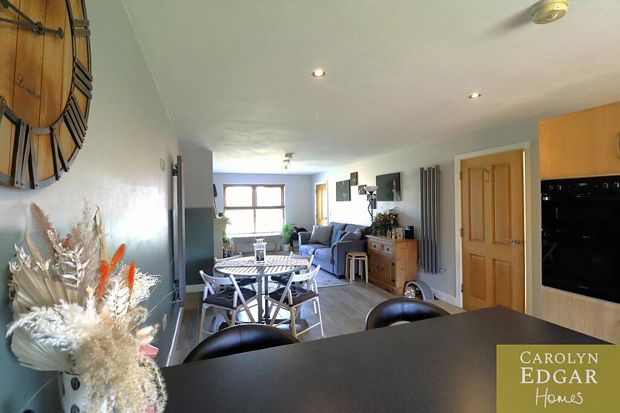 5 Castle Meadow Link