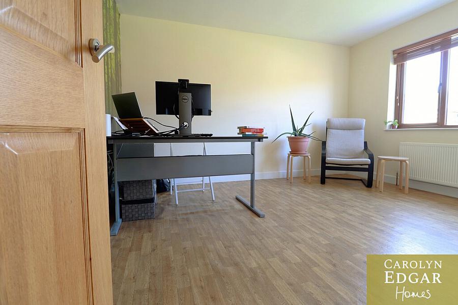 5 Castle Meadow Link