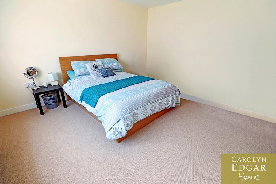 5 Castle Meadow Link