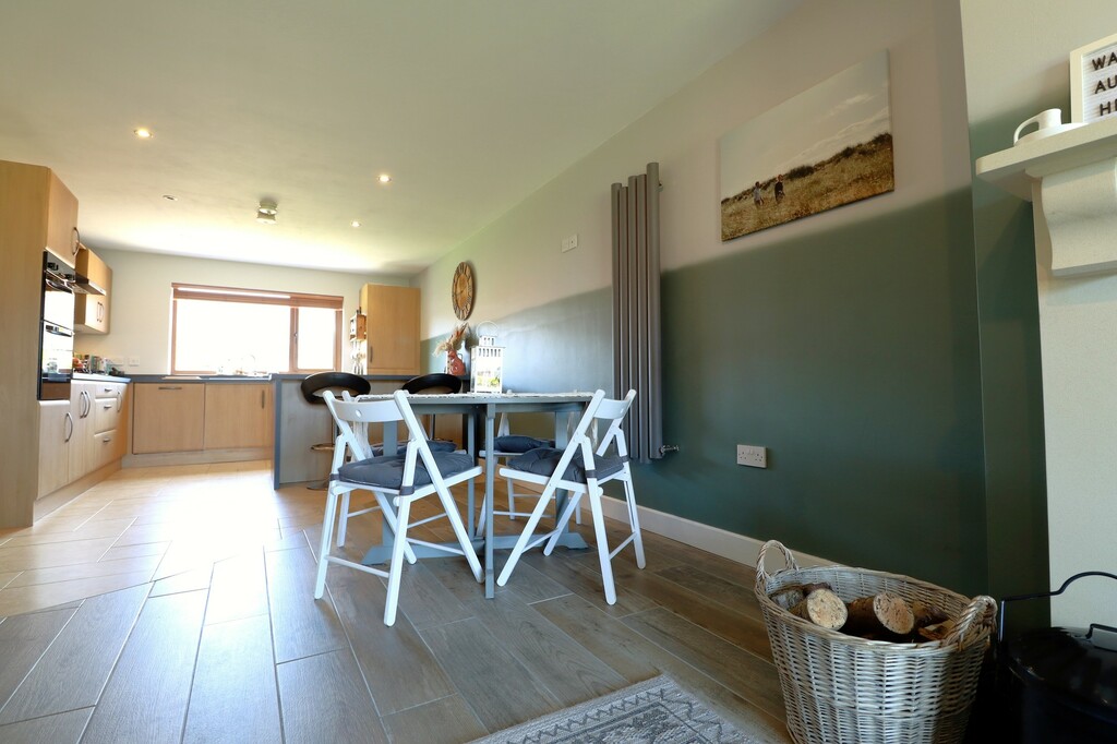 5 Castle Meadow Link 5 Castle Meadow Link