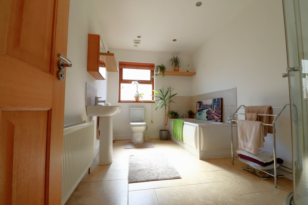5 Castle Meadow Link 5 Castle Meadow Link