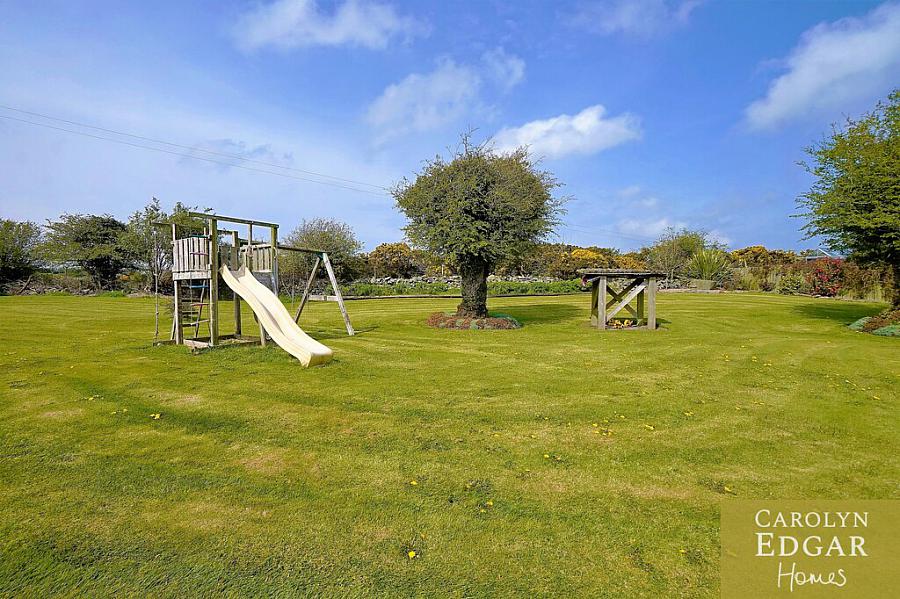 16A Ballygelagh Road