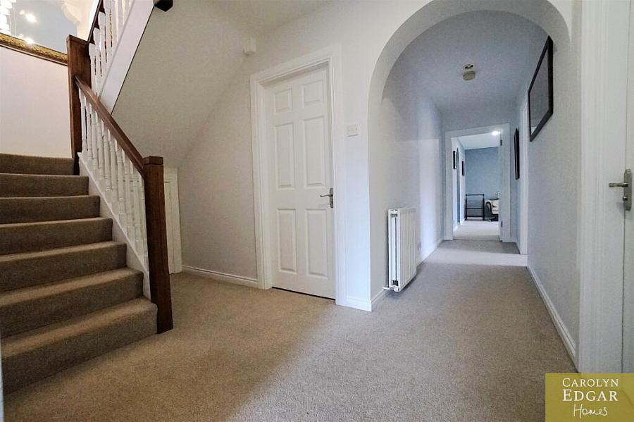 2 Knocknatten Avenue