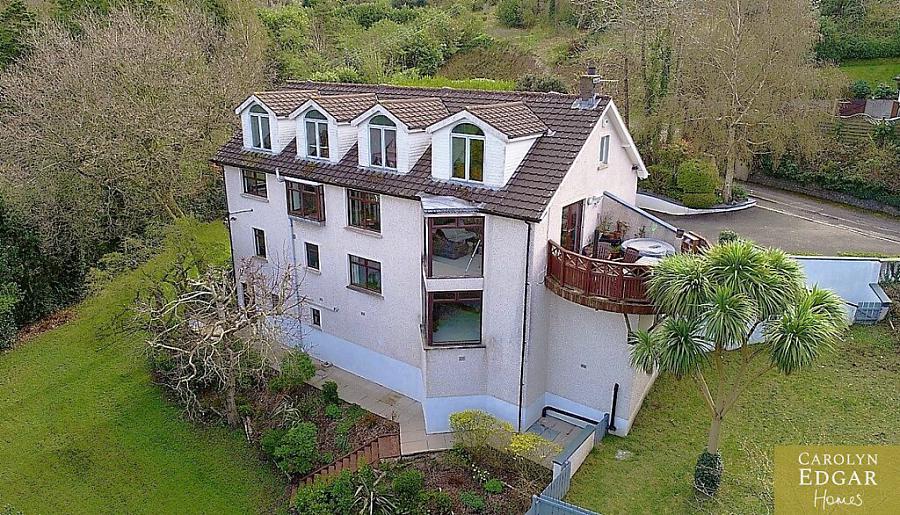 2 Knocknatten Avenue