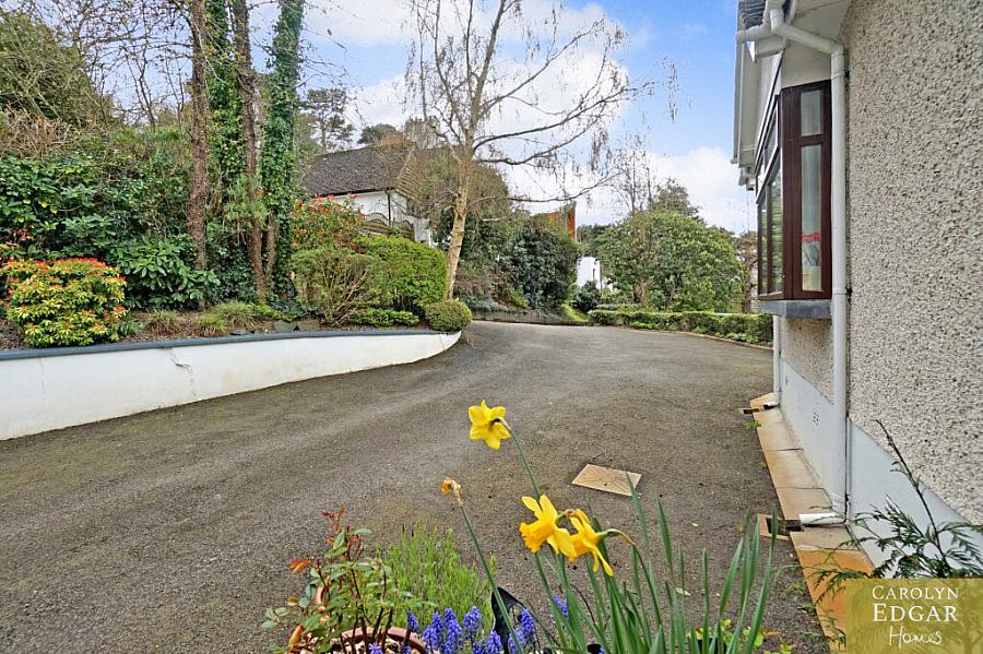 2 Knocknatten Avenue