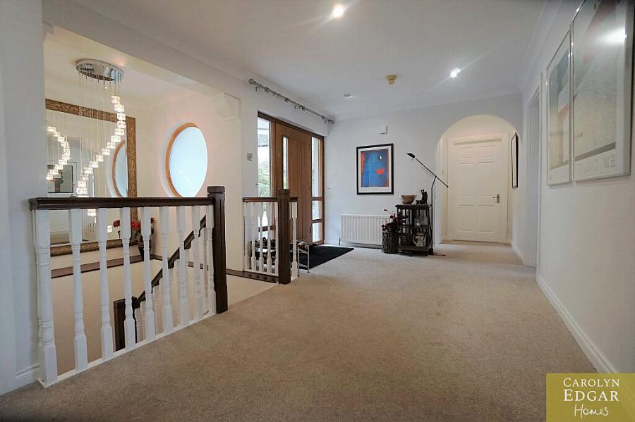 2 Knocknatten Avenue