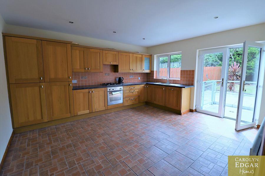 19 Castle Meadow Road