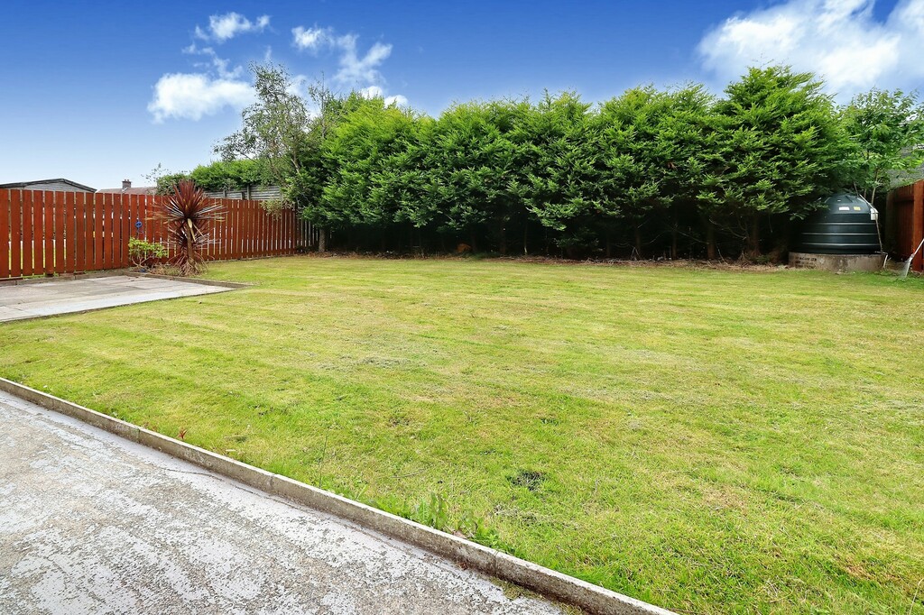 19 Castle Meadow Road 19 Castle Meadow Road