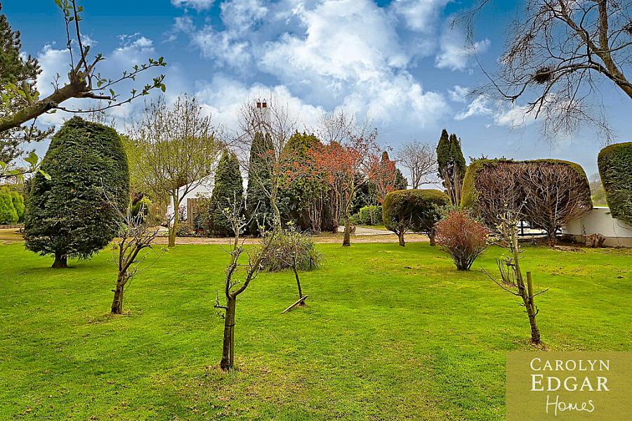 Cherry Tree Cottage, 60 Ballyeasborough Road