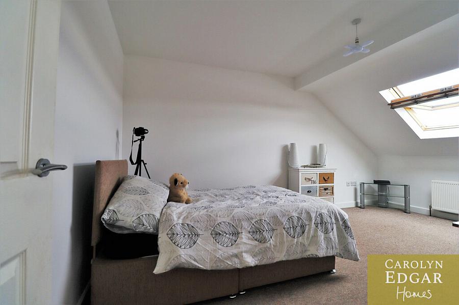 2 Castle Meadow Link