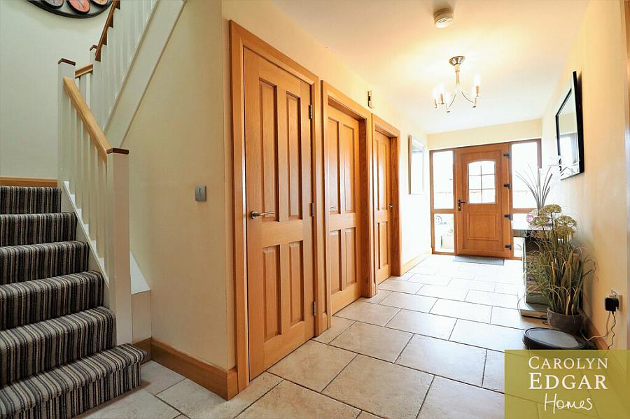 2 Castle Meadow Link