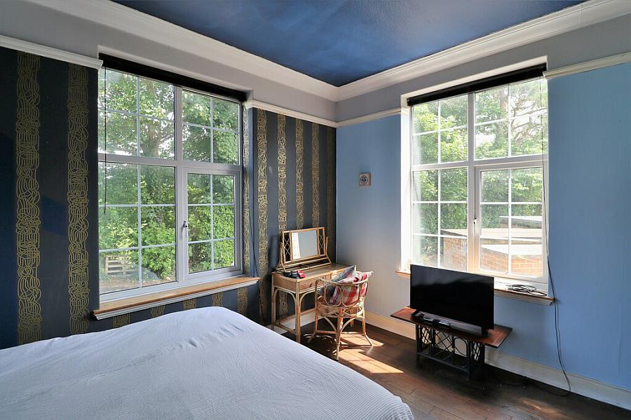 1 Kary Hill House