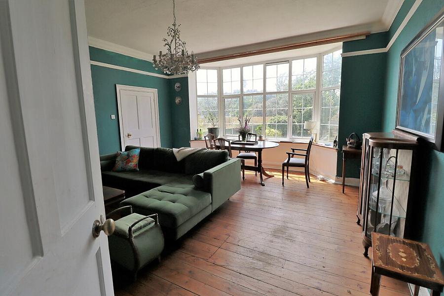 1 Kary Hill House