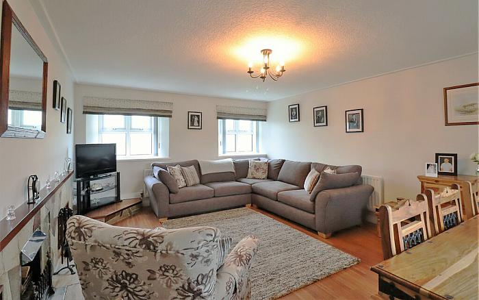 4 Deer Park Road 4 Deer Park Road