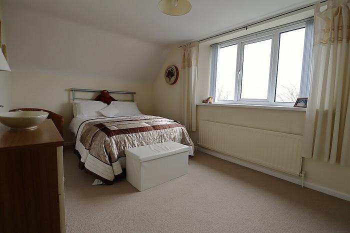 4 Deer Park Road 4 Deer Park Road