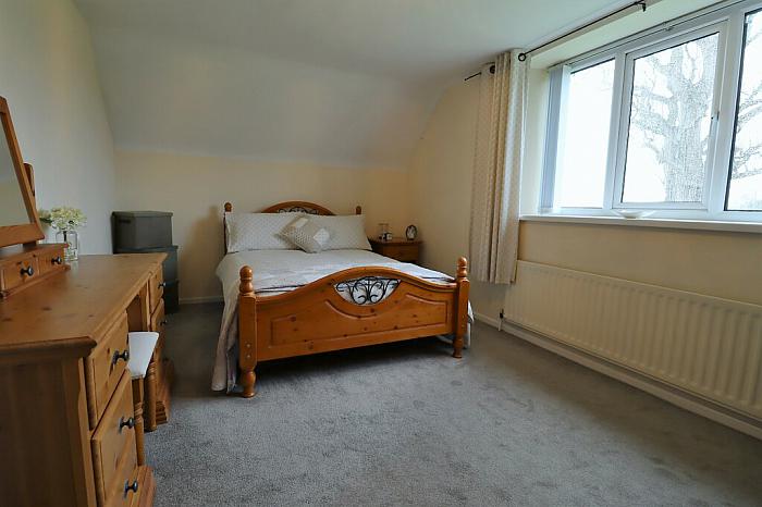 4 Deer Park Road 4 Deer Park Road