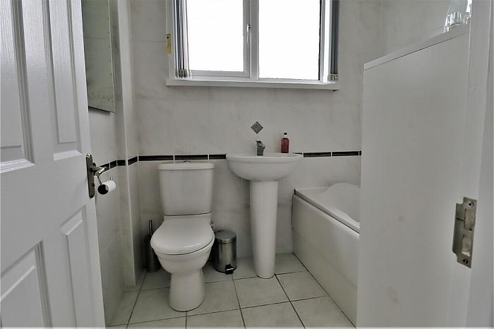 4 Deer Park Road 4 Deer Park Road