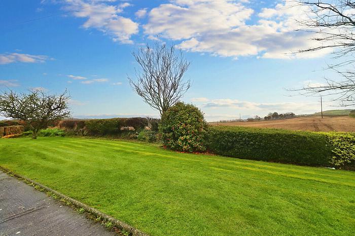 4 Deer Park Road 4 Deer Park Road