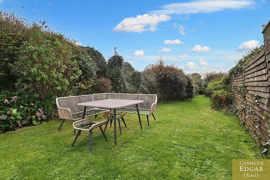 Willow Cottage 9 Windmill Hill