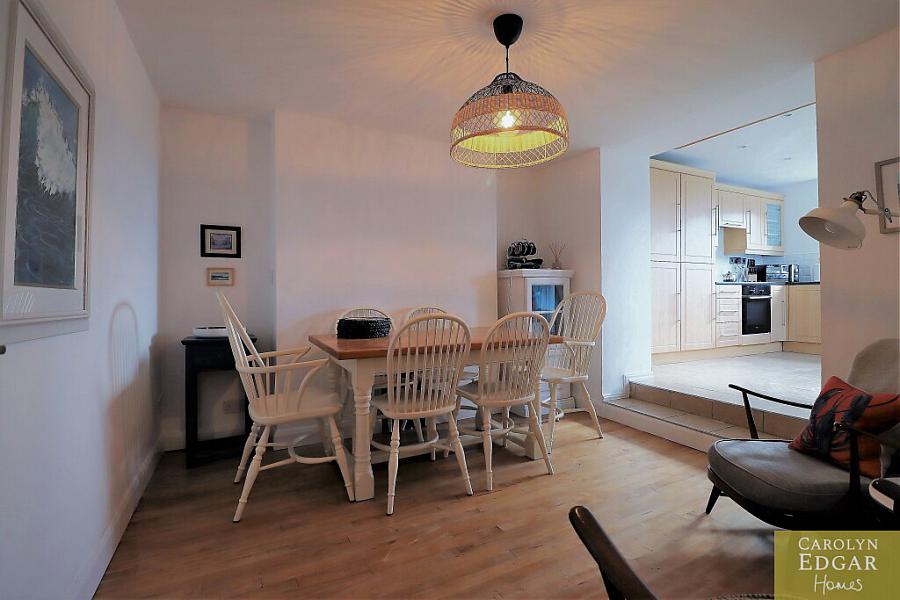 Willow Cottage 9 Windmill Hill